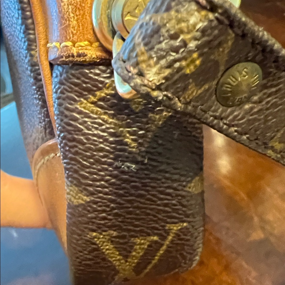 SOLD!!! Authentic Vintage Louis Vuitton Brown and Tan Monogram Clutch/Bag - Picture 14 of 17